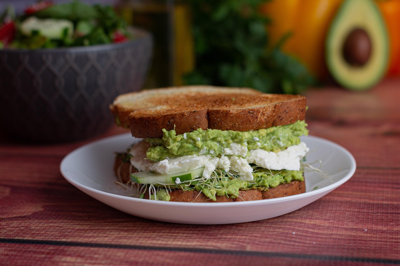 Toast cu avocado